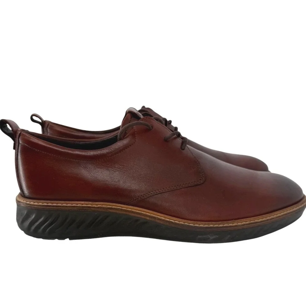 Ecco mens st